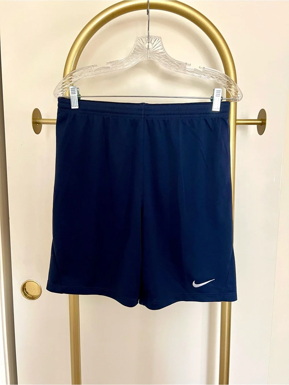 Nike navy 9” xl athletic shorts nwt
